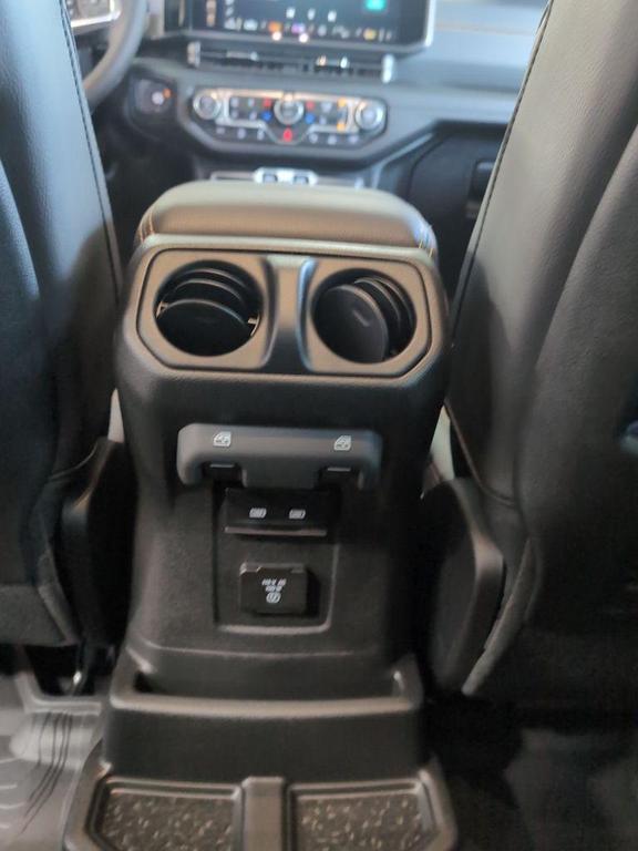 new 2025 Jeep Wrangler car, priced at $51,983