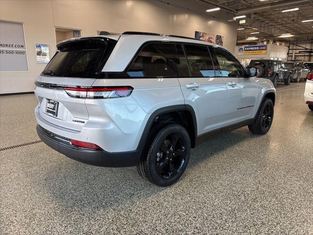 new 2025 Jeep Grand Cherokee car, priced at $45,006