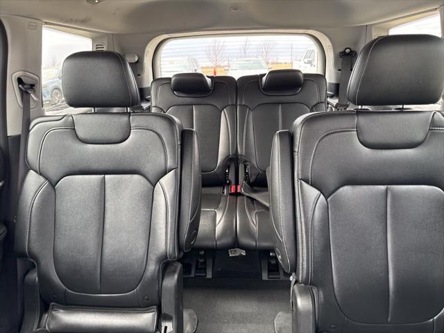 used 2023 Jeep Grand Cherokee L car, priced at $33,587