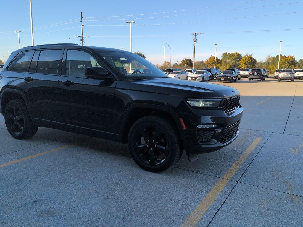 used 2023 Jeep Grand Cherokee car, priced at $28,655