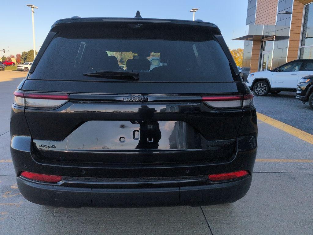 used 2023 Jeep Grand Cherokee car, priced at $28,655