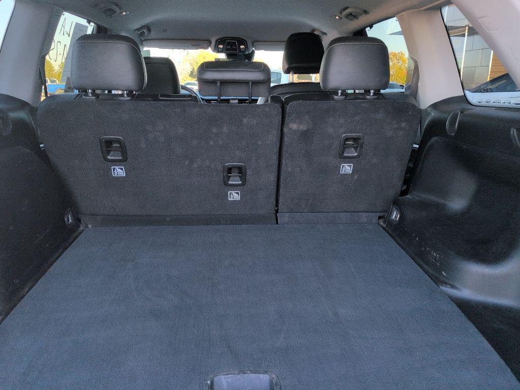 used 2023 Jeep Grand Cherokee car, priced at $28,655