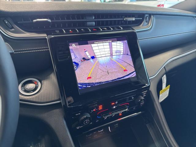new 2025 Jeep Grand Cherokee car, priced at $40,611