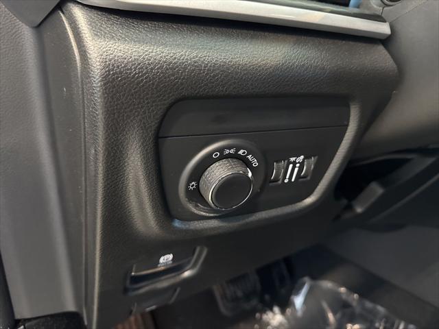 new 2025 Jeep Grand Cherokee car, priced at $40,611