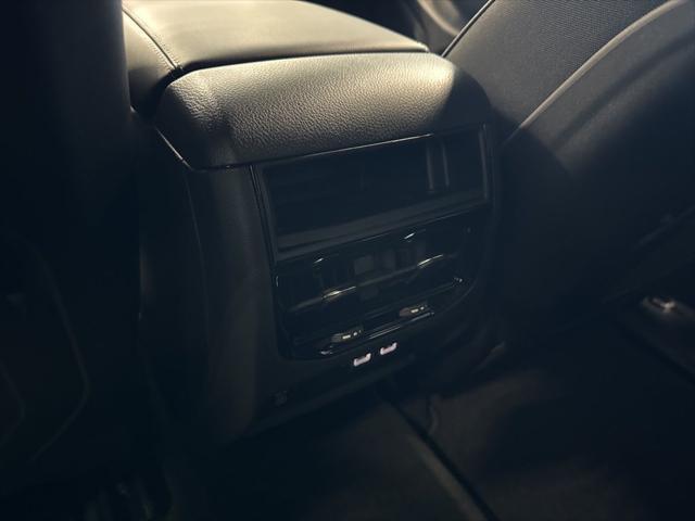 new 2025 Jeep Grand Cherokee car, priced at $40,611