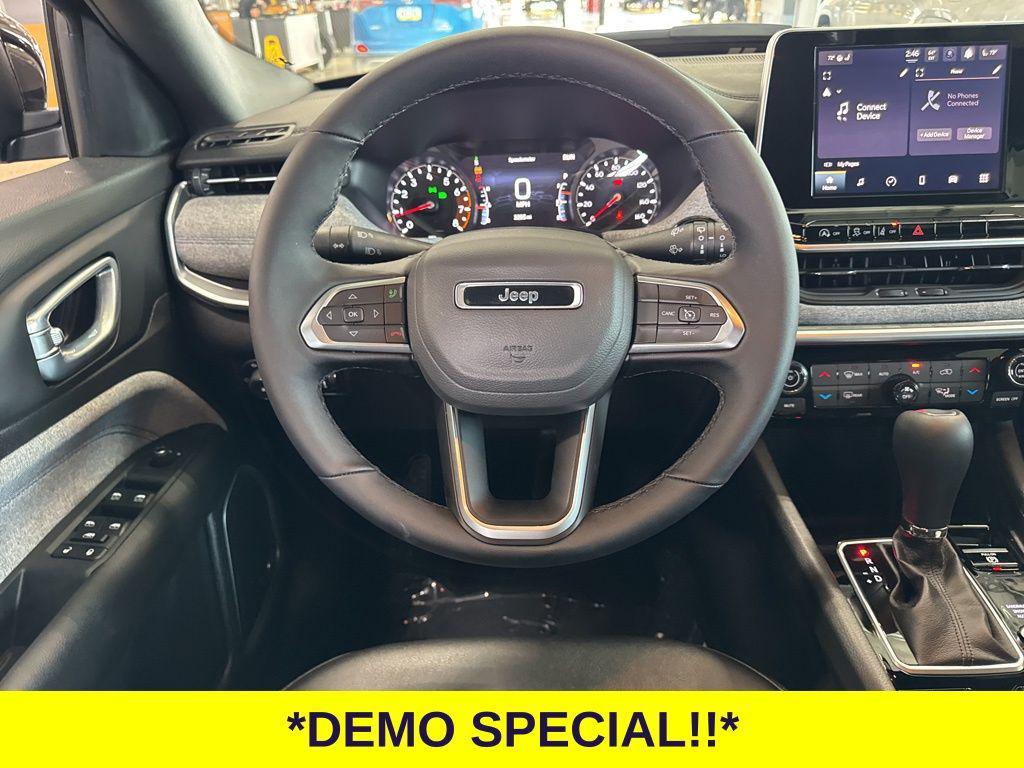 new 2025 Jeep Compass car, priced at $28,040
