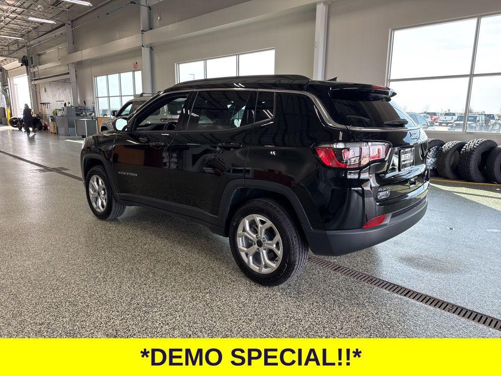new 2025 Jeep Compass car, priced at $28,040