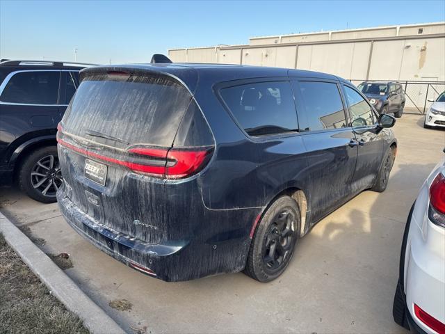 used 2023 Chrysler Pacifica Hybrid car, priced at $34,926