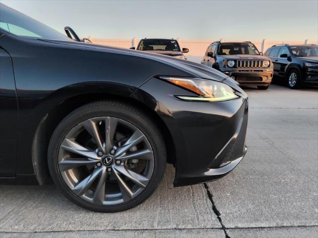 used 2019 Lexus ES 350 car, priced at $30,576