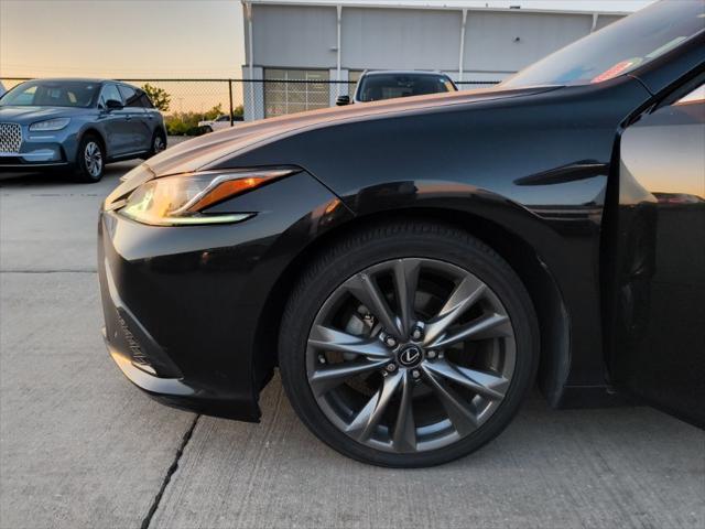 used 2019 Lexus ES 350 car, priced at $30,576