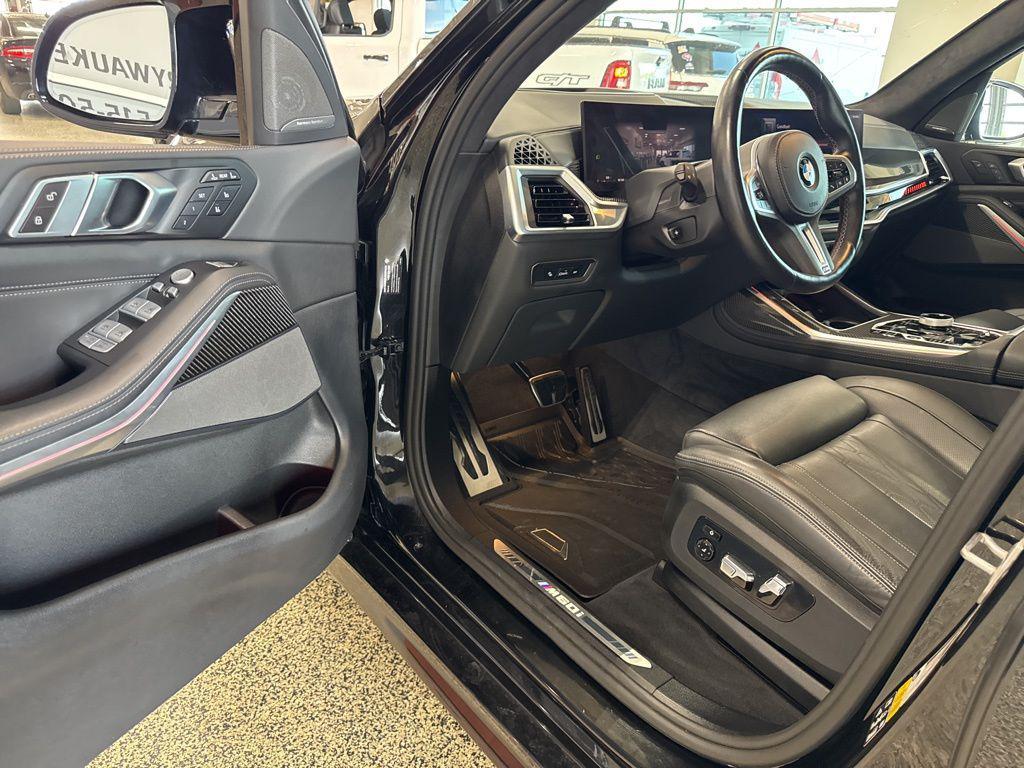 used 2024 BMW X7 car, priced at $89,495