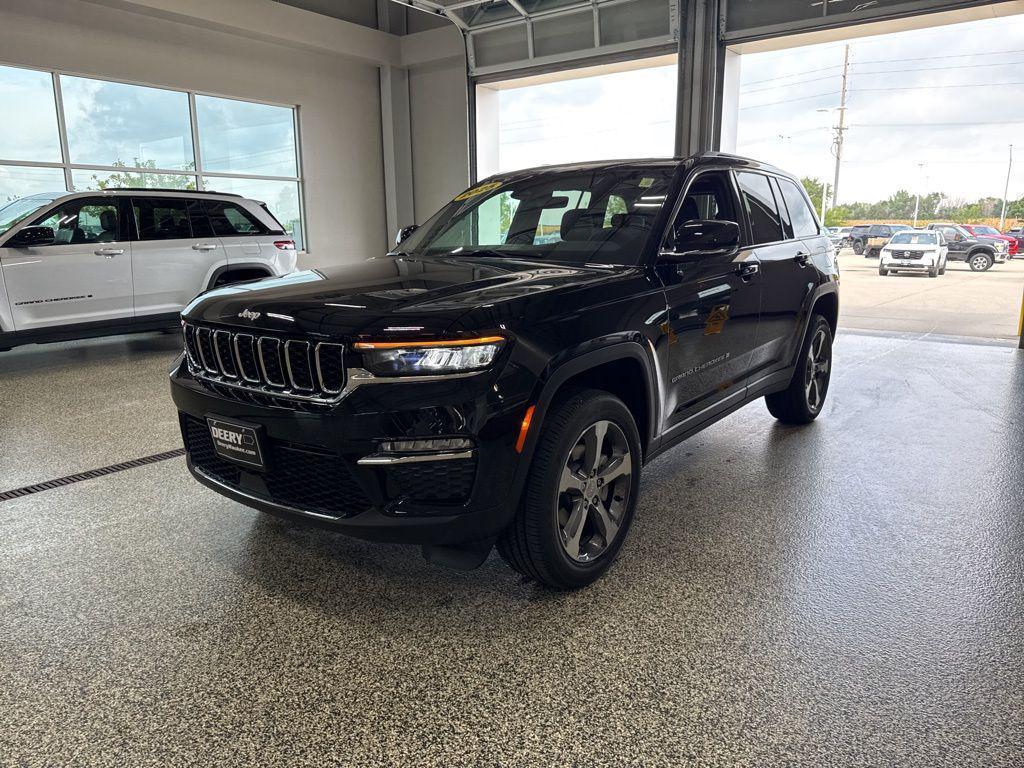 new 2025 Jeep Grand Cherokee car, priced at $44,366
