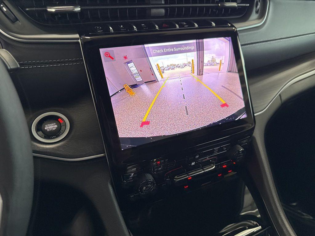 new 2025 Jeep Grand Cherokee car, priced at $44,366