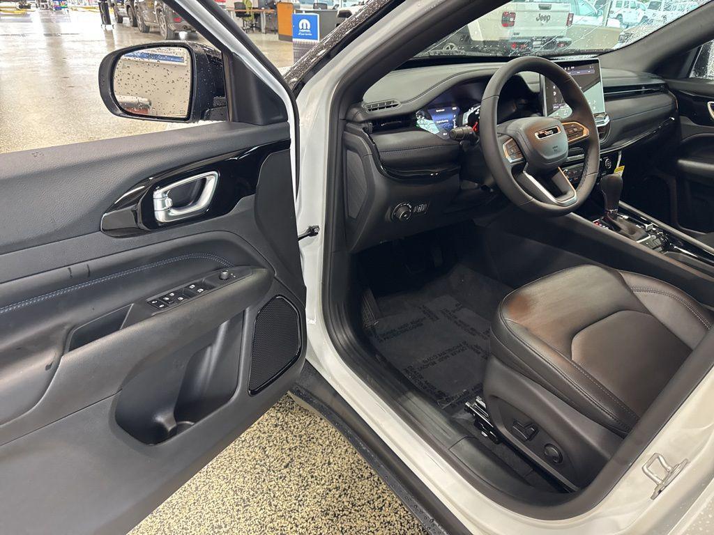 new 2026 Jeep Compass car, priced at $34,708