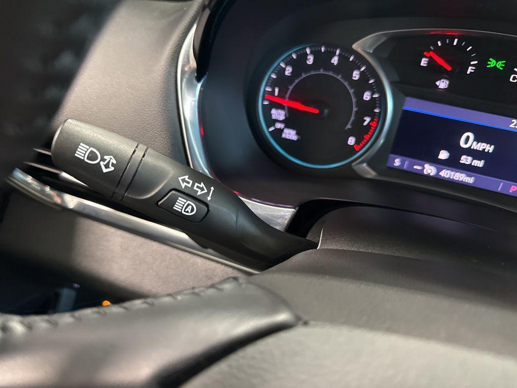 used 2022 Chevrolet Traverse car, priced at $29,200