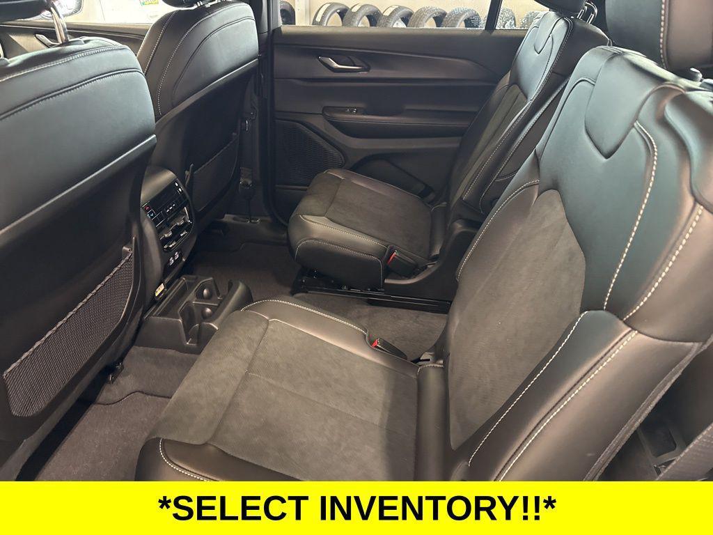 new 2025 Jeep Grand Cherokee L car, priced at $41,785