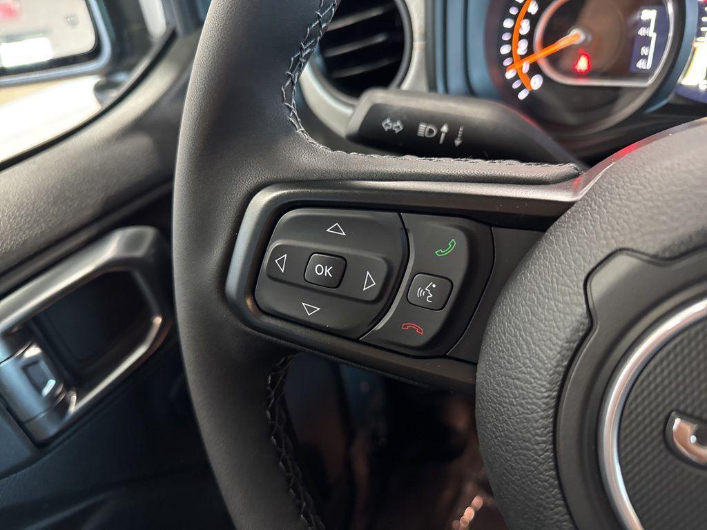 new 2025 Jeep Wrangler car, priced at $45,334