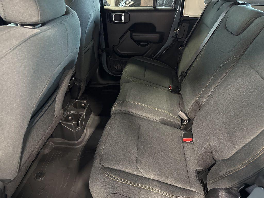 new 2025 Jeep Wrangler car, priced at $45,334