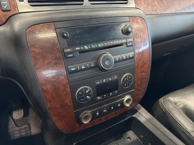 used 2007 Chevrolet Avalanche car, priced at $6,450