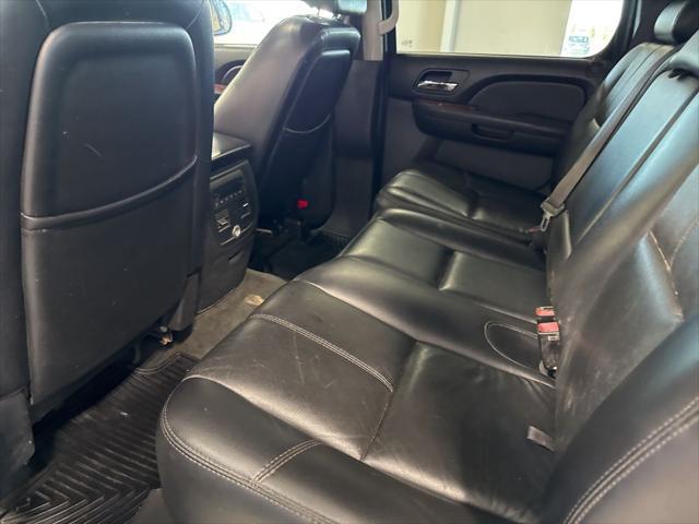 used 2007 Chevrolet Avalanche car, priced at $6,450