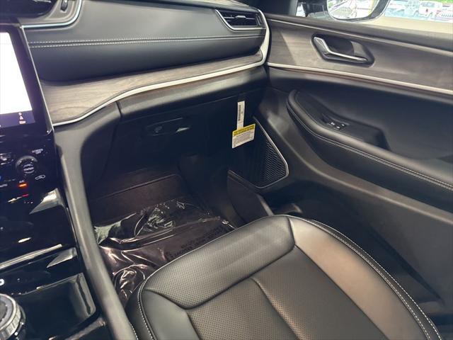 new 2025 Jeep Grand Cherokee L car, priced at $49,955