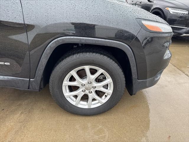 used 2016 Jeep Cherokee car, priced at $14,200