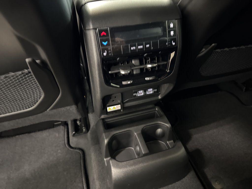 new 2025 Jeep Grand Cherokee L car, priced at $46,166