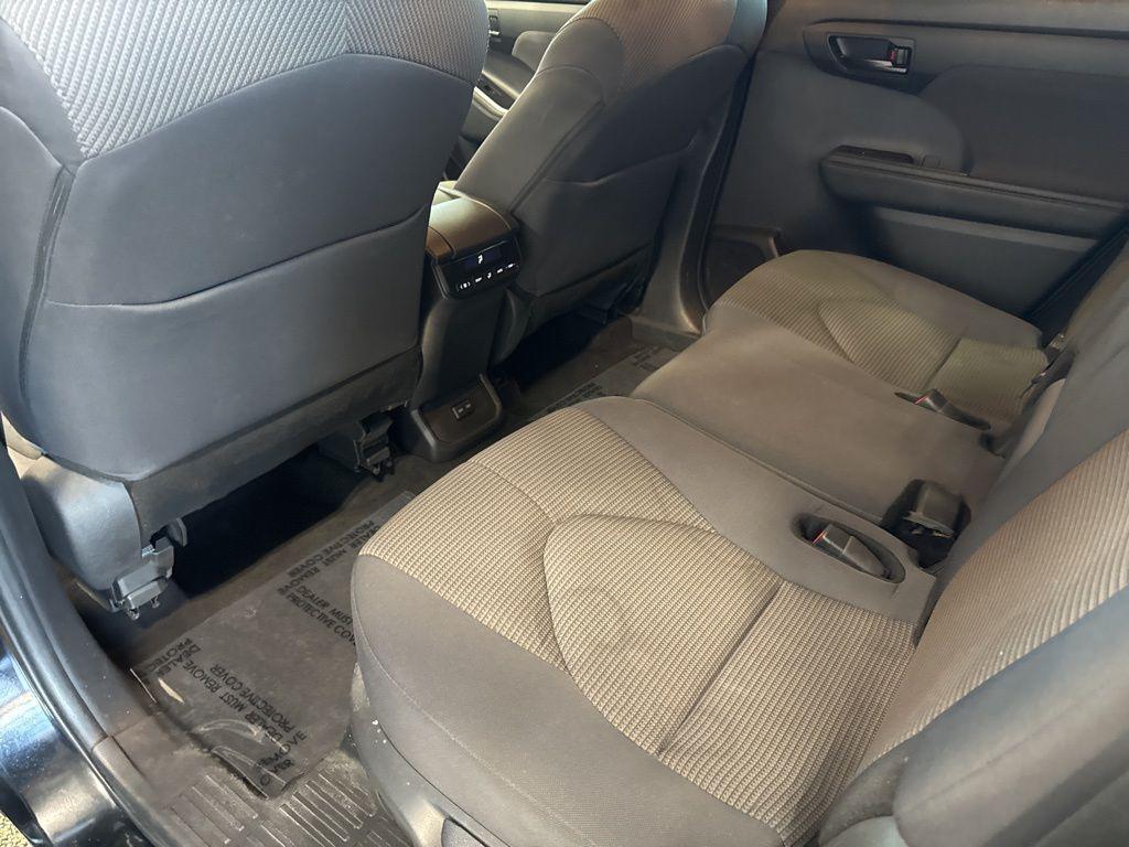 used 2024 Toyota Highlander car, priced at $32,950