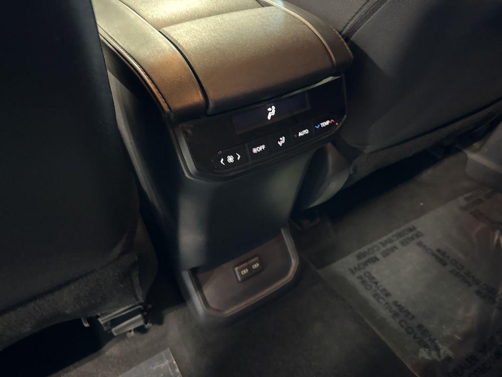 used 2024 Toyota Highlander car, priced at $32,950