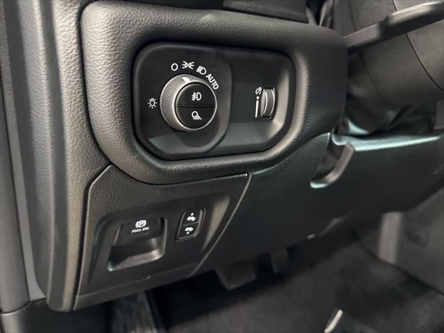 new 2025 Ram 1500 car, priced at $45,664