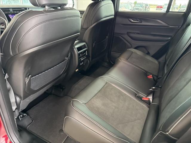 new 2025 Jeep Grand Cherokee car, priced at $40,611