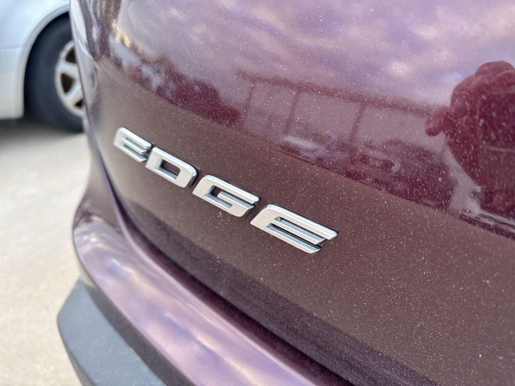 used 2019 Ford Edge car, priced at $18,000