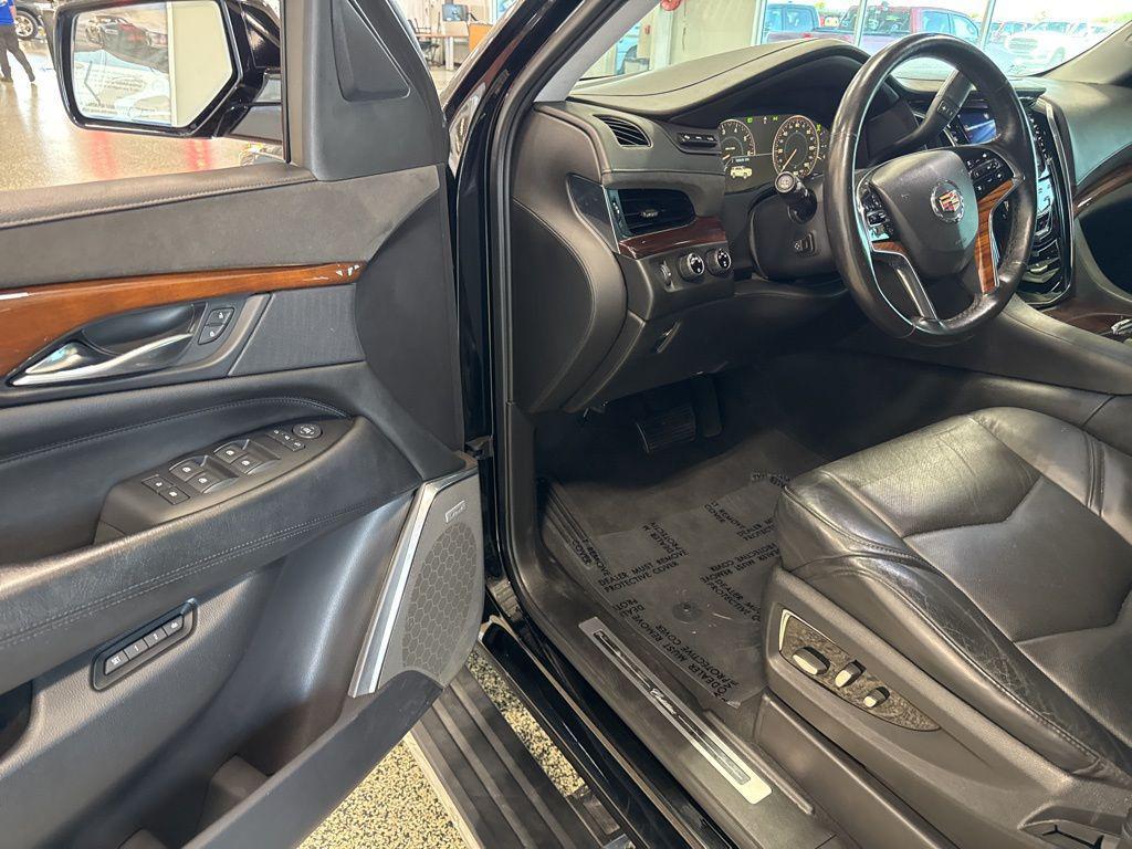 used 2015 Cadillac Escalade car, priced at $24,587