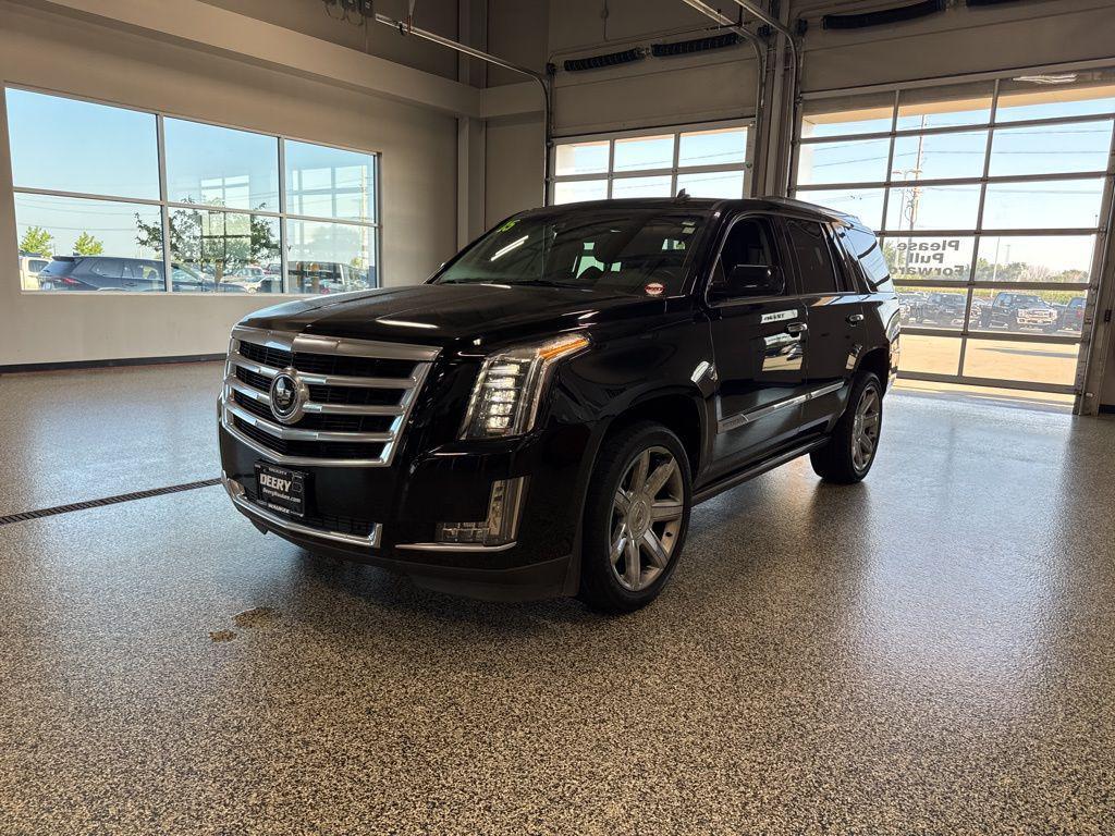 used 2015 Cadillac Escalade car, priced at $24,587