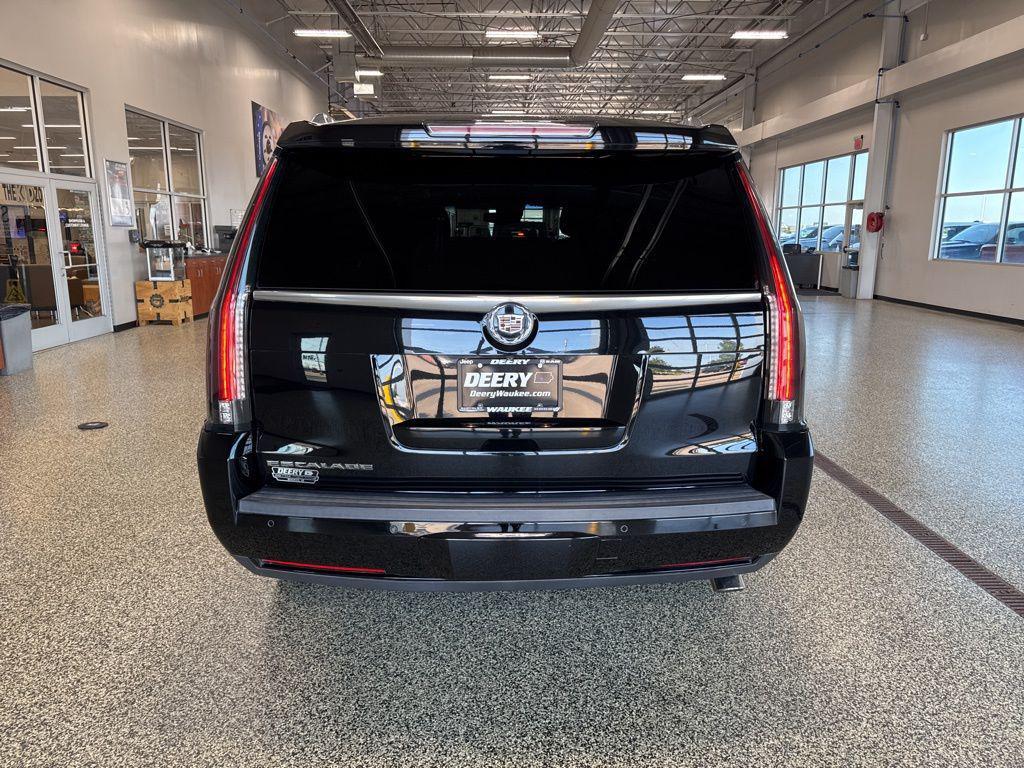 used 2015 Cadillac Escalade car, priced at $24,587