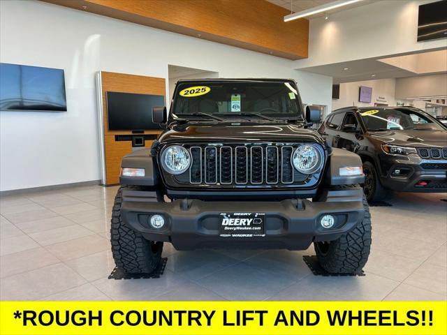 new 2025 Jeep Wrangler car, priced at $52,660