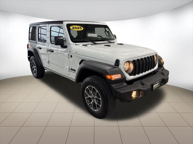 new 2025 Jeep Wrangler car, priced at $46,284