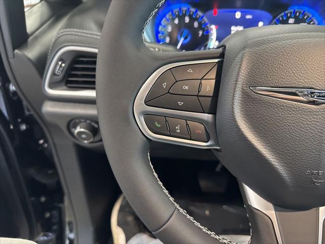 new 2025 Chrysler Pacifica car, priced at $39,274