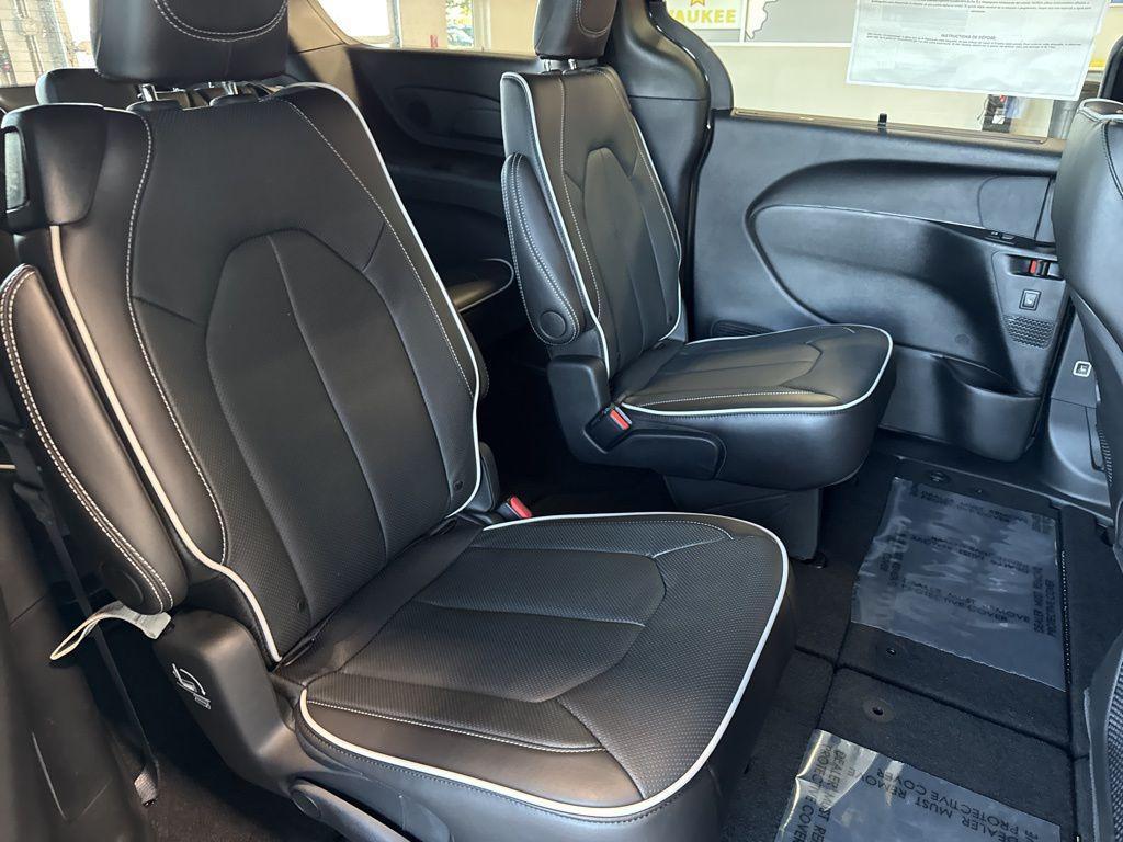 new 2026 Chrysler Pacifica car, priced at $52,265