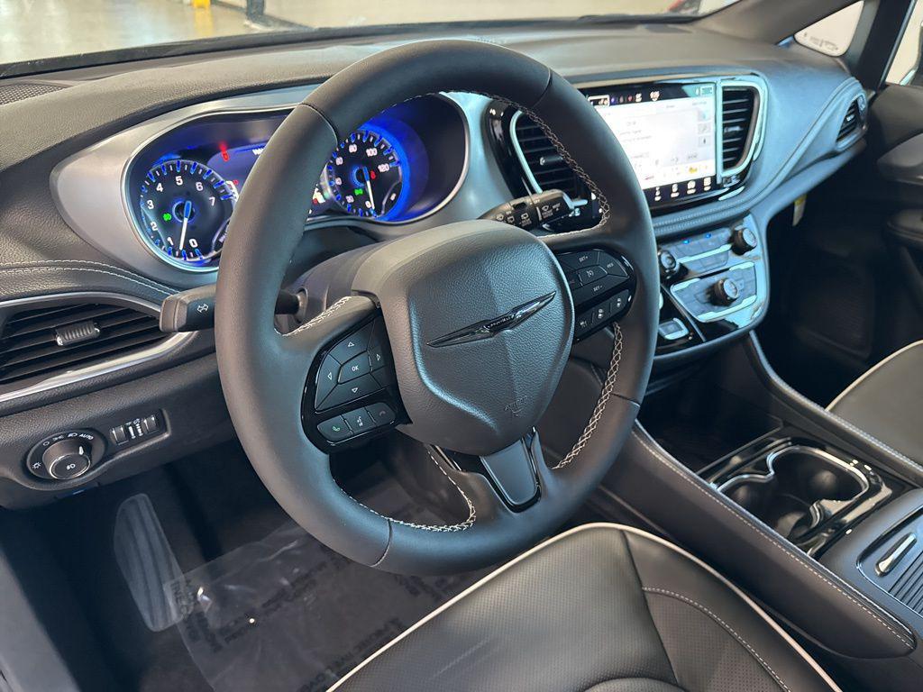 new 2026 Chrysler Pacifica car, priced at $52,265