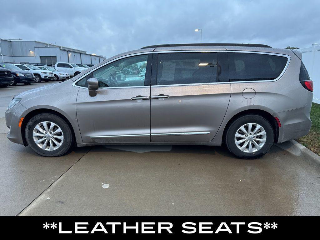 used 2017 Chrysler Pacifica car, priced at $7,150