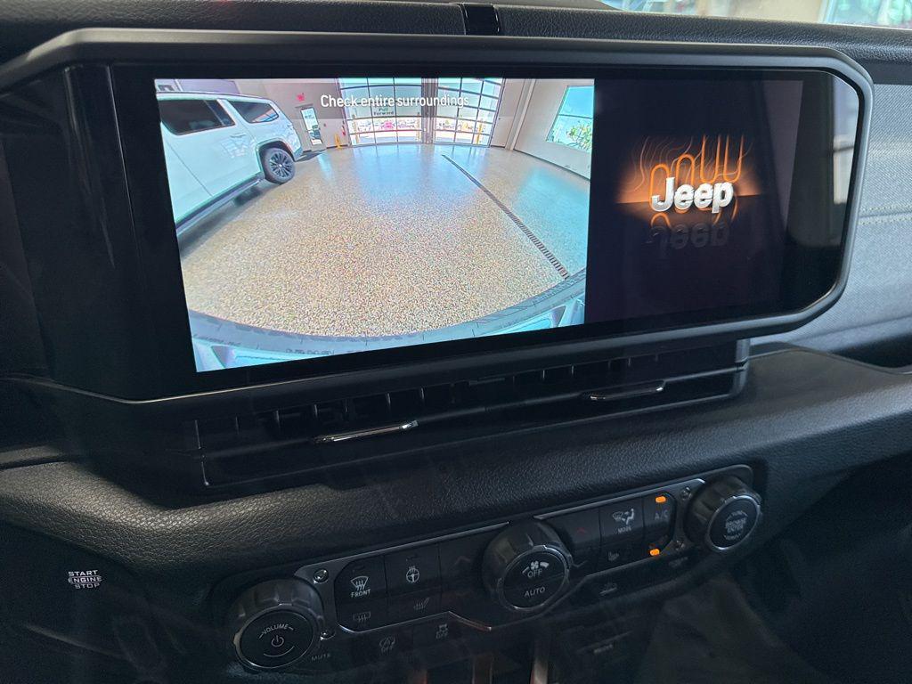 new 2025 Jeep Wrangler car, priced at $40,576