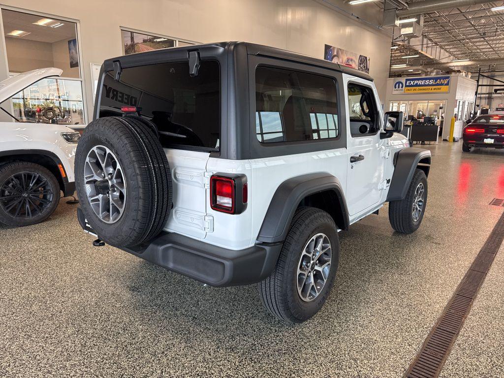 new 2025 Jeep Wrangler car, priced at $40,576