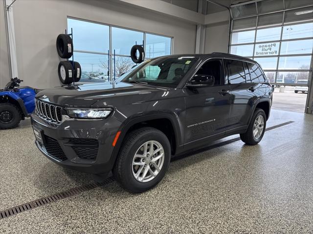 new 2025 Jeep Grand Cherokee car, priced at $37,080