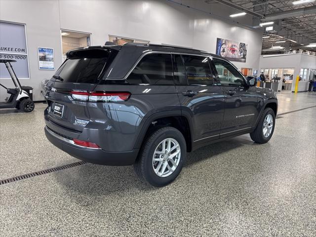 new 2025 Jeep Grand Cherokee car, priced at $37,080