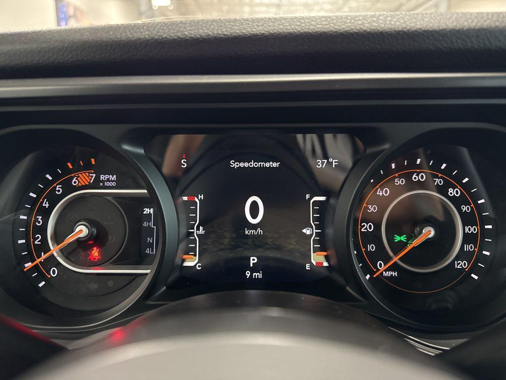 new 2025 Jeep Wrangler car, priced at $45,784