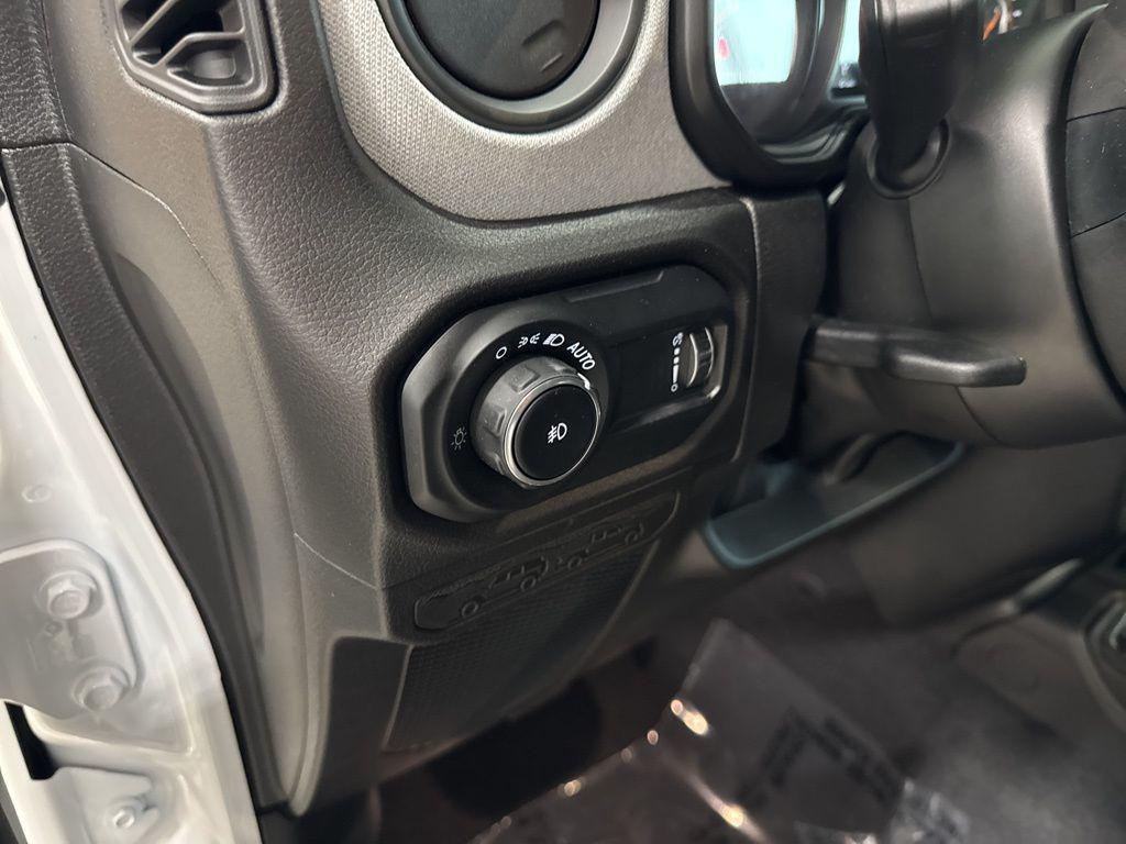 new 2025 Jeep Wrangler car, priced at $45,784