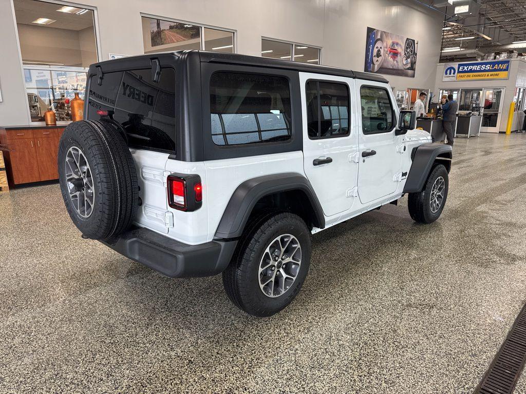 new 2025 Jeep Wrangler car, priced at $45,784