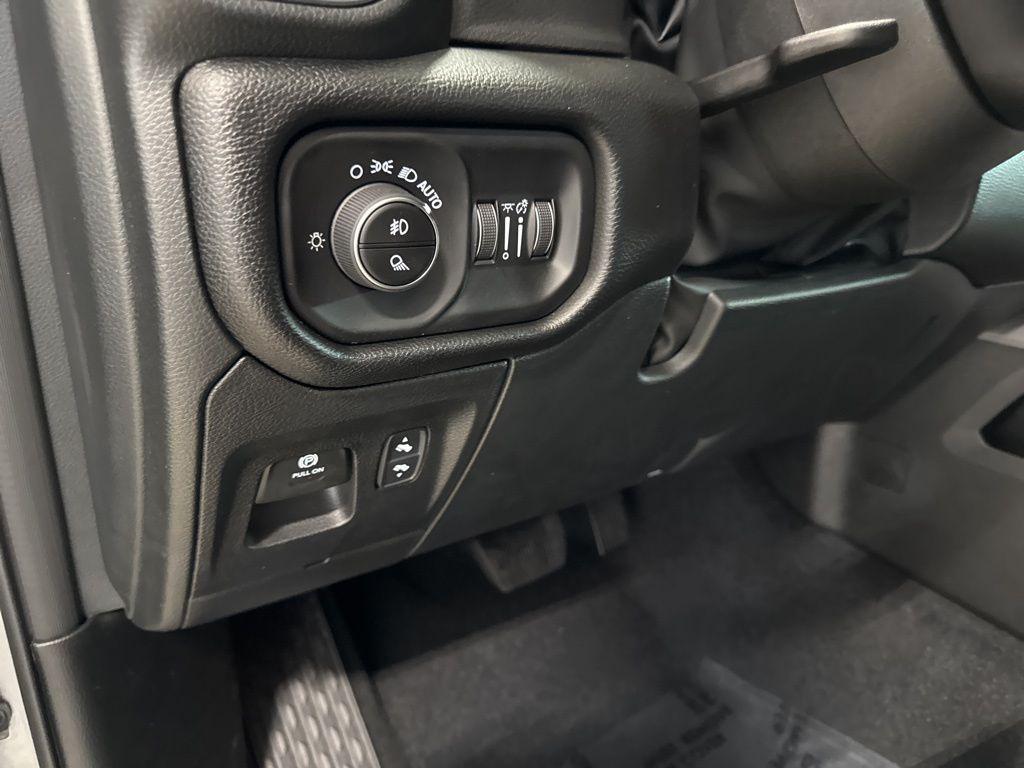 new 2025 Ram 1500 car, priced at $47,591