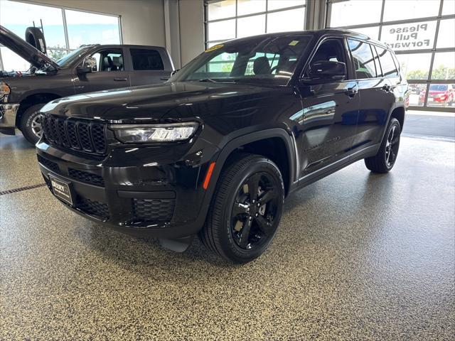 new 2024 Jeep Grand Cherokee L car, priced at $42,302